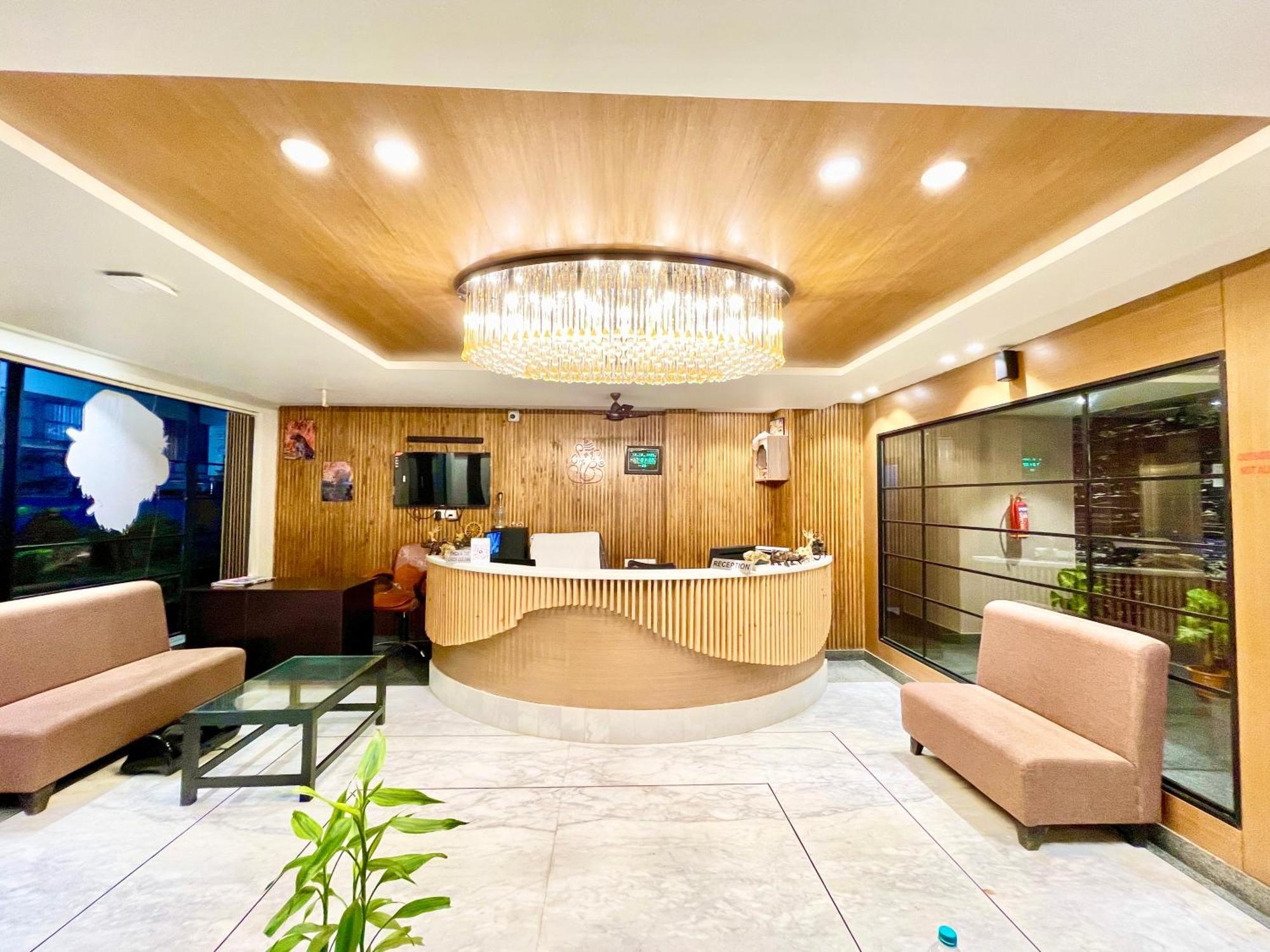 Hotel Rb International ! Puri Near-Sea-Beach-And-Temple Fully-Air-Conditioned-Hotel With-Lift-And-Card Payment Accepted-Parking-Facility, Best Hotel In Puri Exteriör bild
