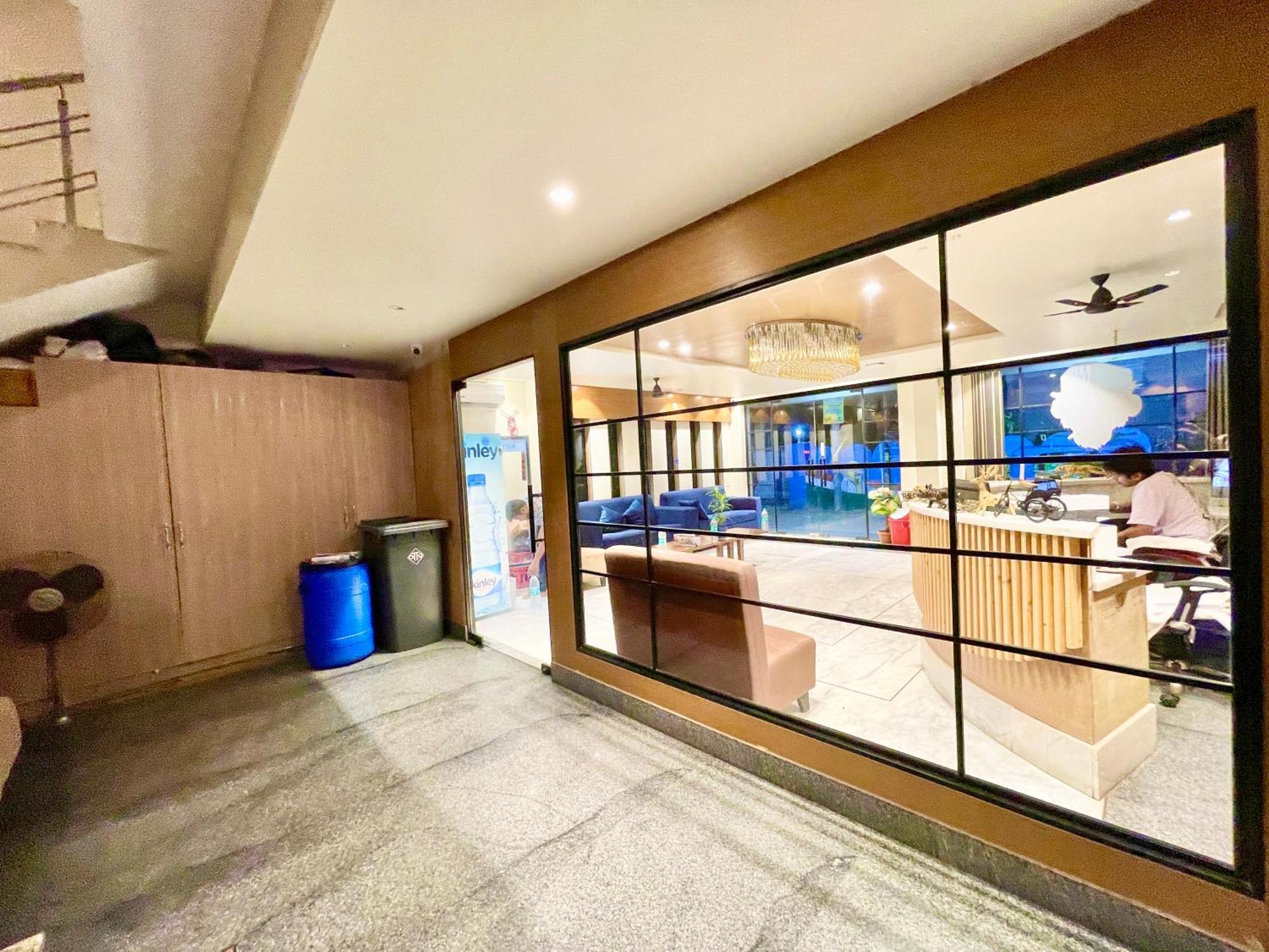 Hotel Rb International ! Puri Near-Sea-Beach-And-Temple Fully-Air-Conditioned-Hotel With-Lift-And-Card Payment Accepted-Parking-Facility, Best Hotel In Puri Exteriör bild