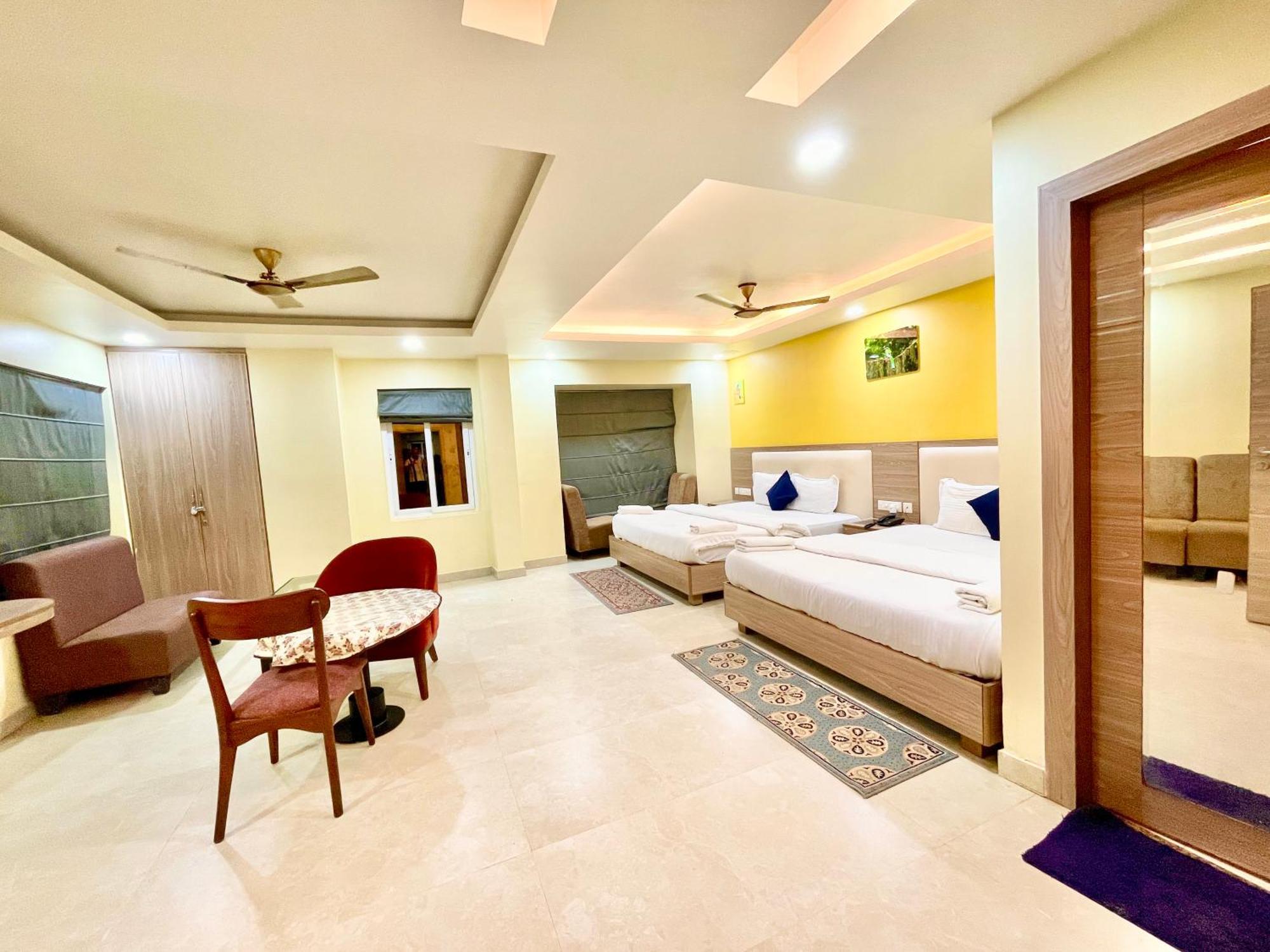 Hotel Rb International ! Puri Near-Sea-Beach-And-Temple Fully-Air-Conditioned-Hotel With-Lift-And-Card Payment Accepted-Parking-Facility, Best Hotel In Puri Exteriör bild
