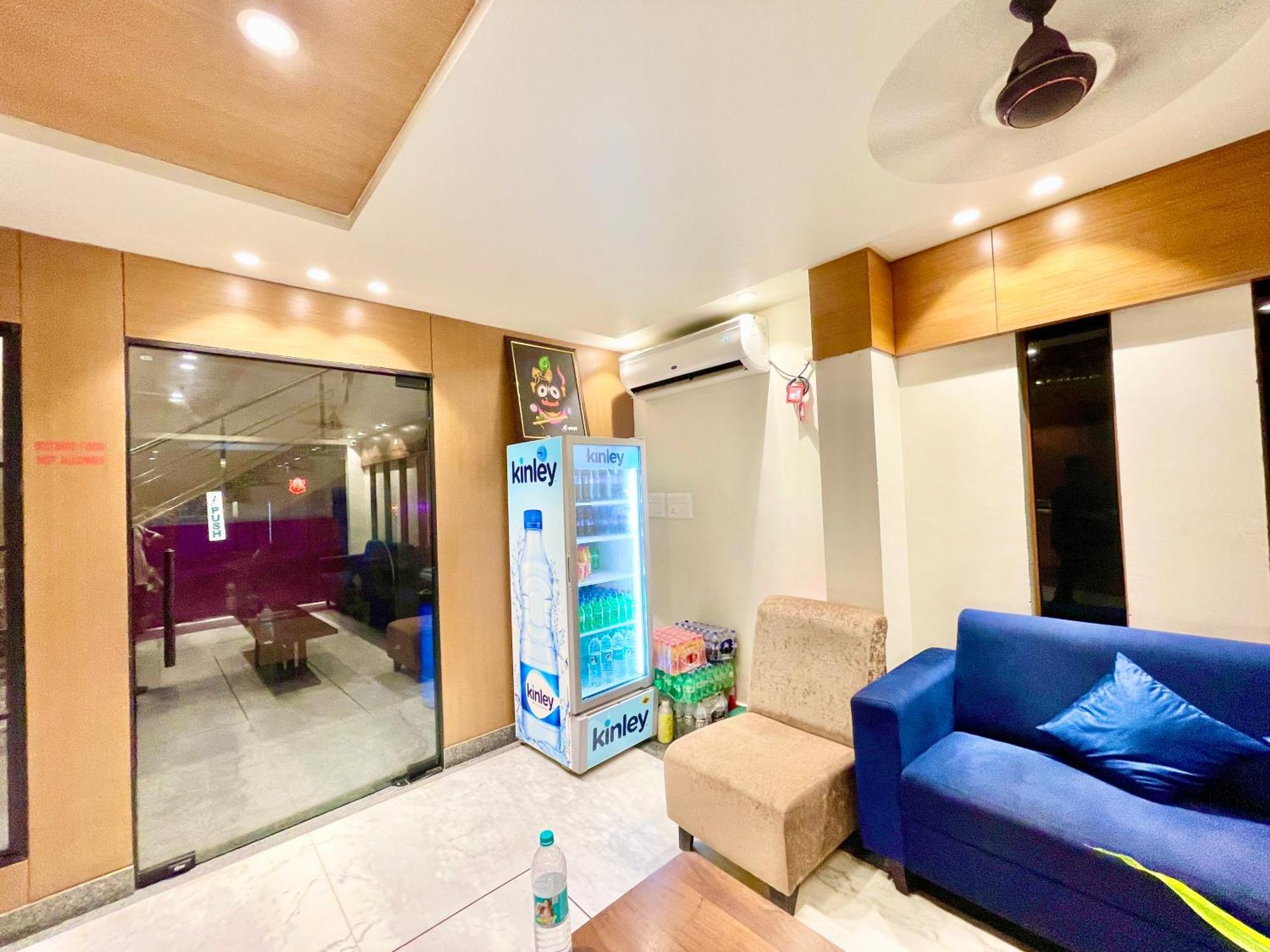 Hotel Rb International ! Puri Near-Sea-Beach-And-Temple Fully-Air-Conditioned-Hotel With-Lift-And-Card Payment Accepted-Parking-Facility, Best Hotel In Puri Exteriör bild