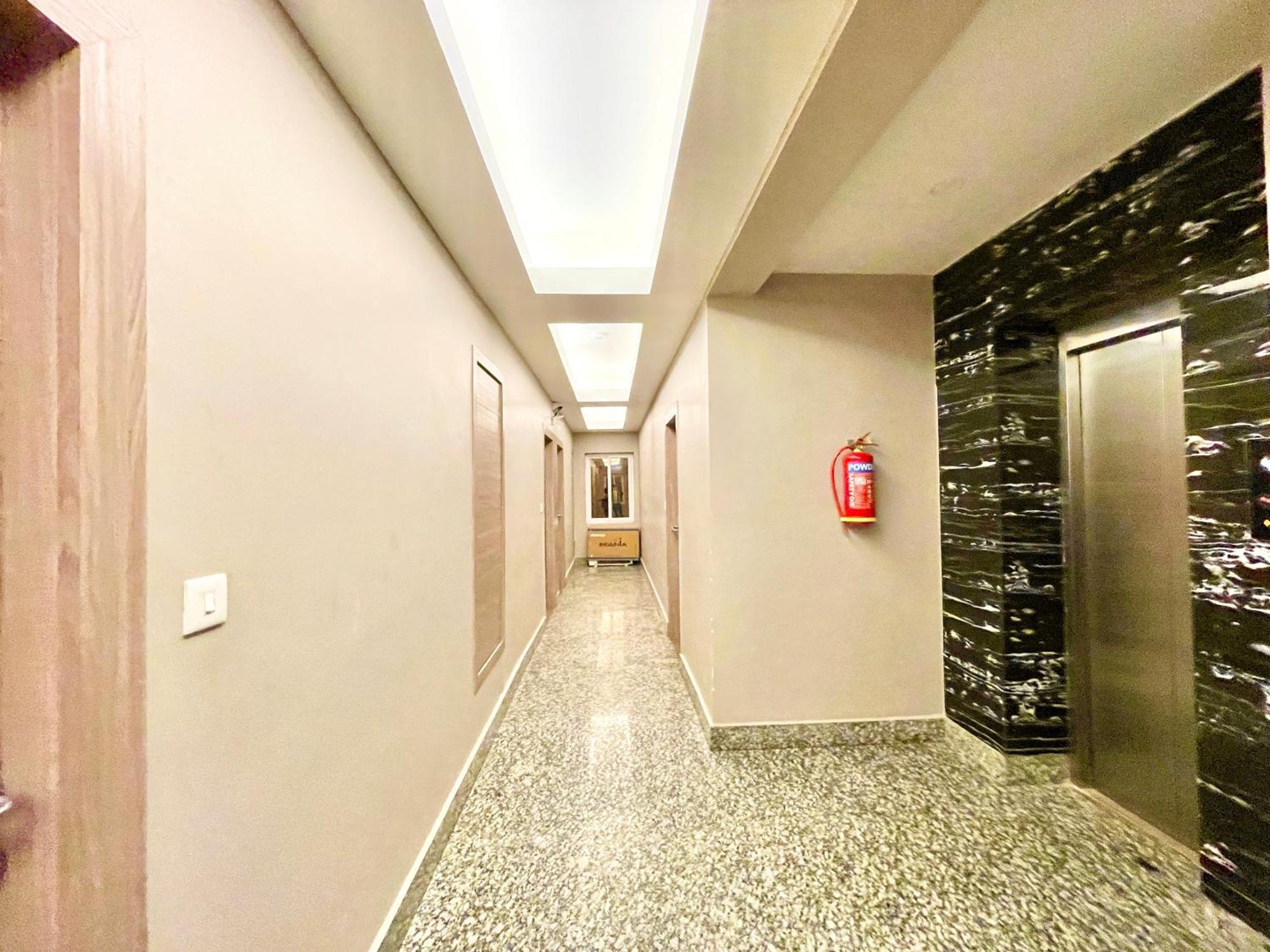 Hotel Rb International ! Puri Near-Sea-Beach-And-Temple Fully-Air-Conditioned-Hotel With-Lift-And-Card Payment Accepted-Parking-Facility, Best Hotel In Puri Exteriör bild