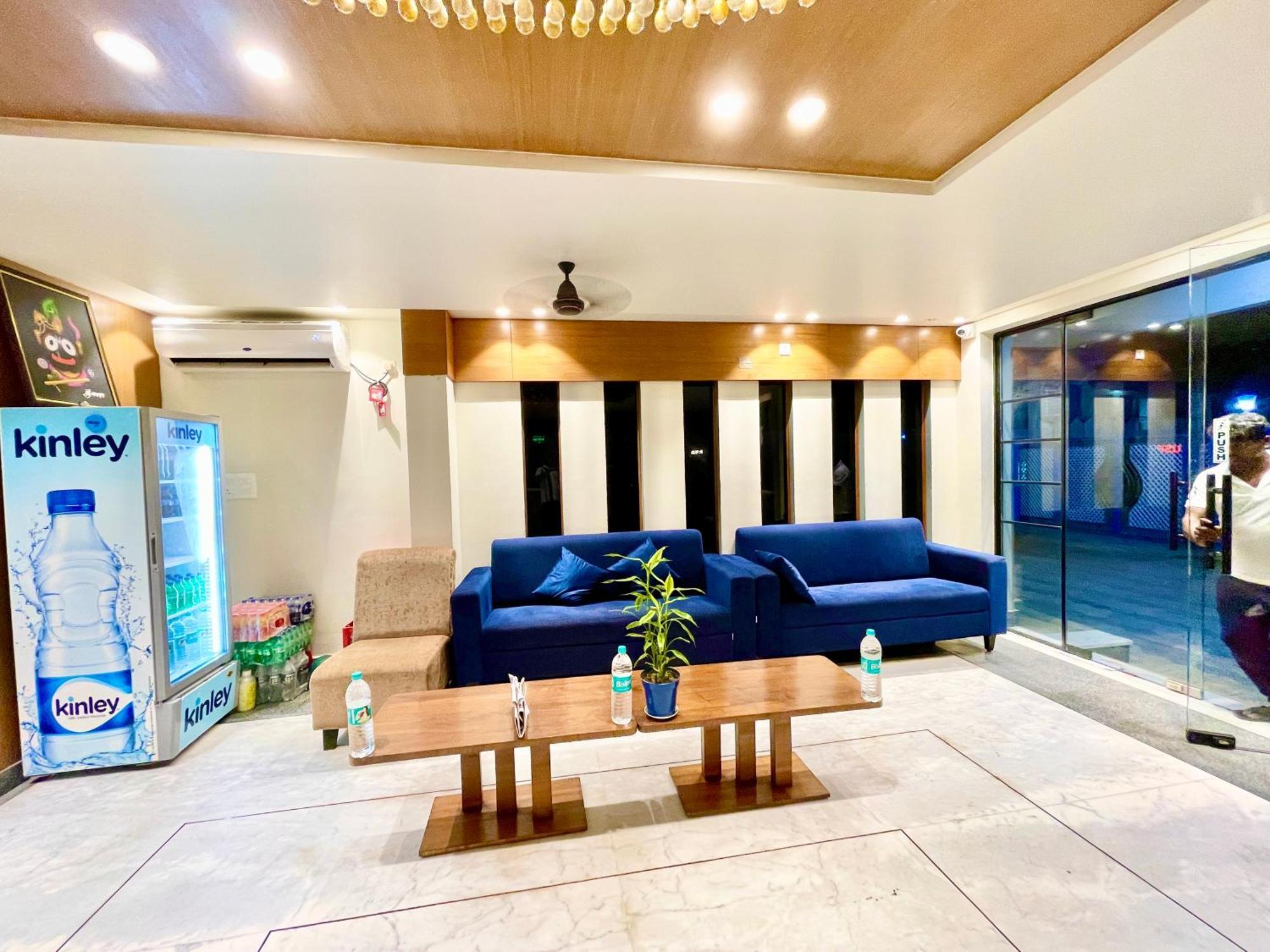 Hotel Rb International ! Puri Near-Sea-Beach-And-Temple Fully-Air-Conditioned-Hotel With-Lift-And-Card Payment Accepted-Parking-Facility, Best Hotel In Puri Exteriör bild