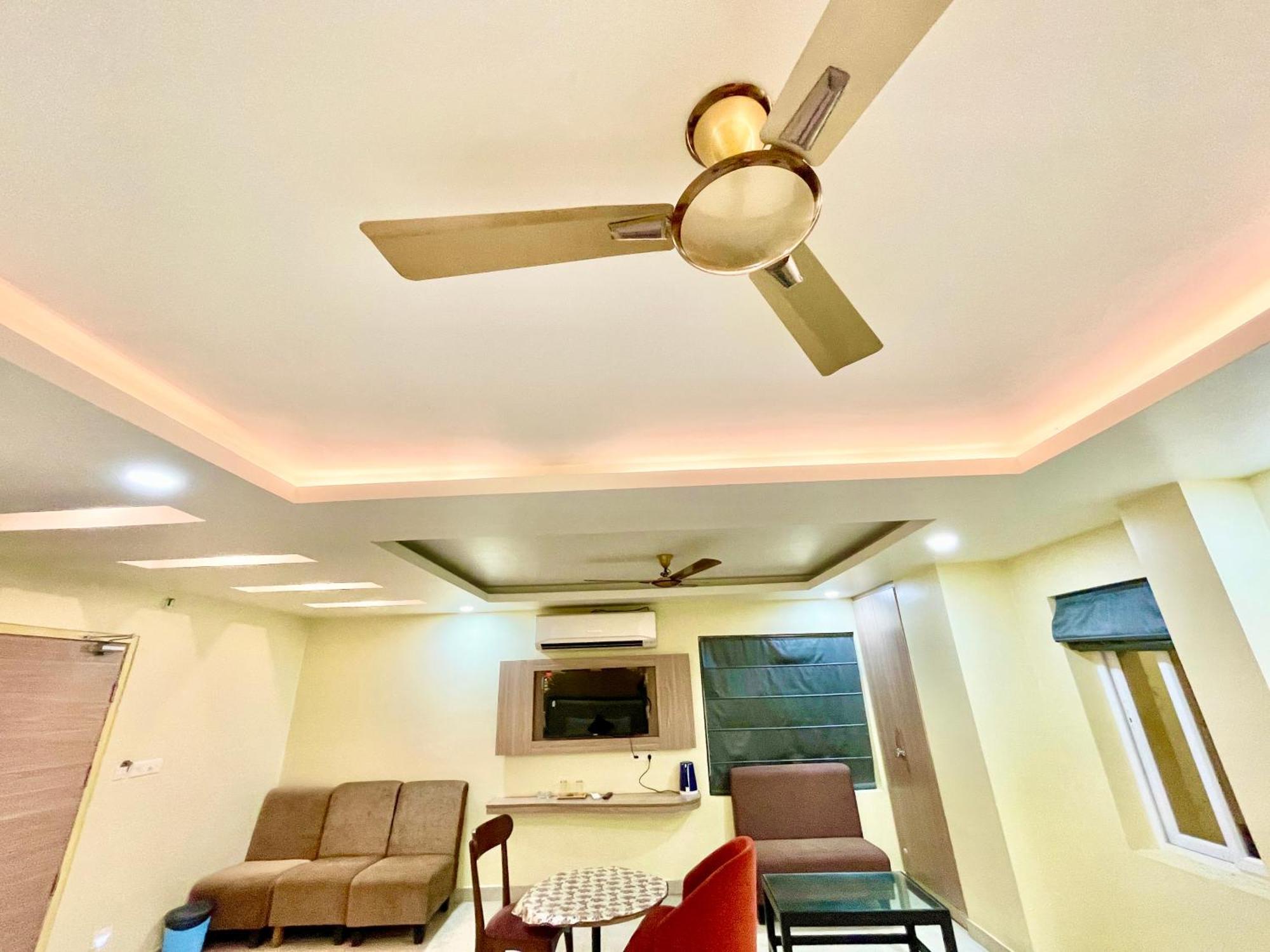 Hotel Rb International ! Puri Near-Sea-Beach-And-Temple Fully-Air-Conditioned-Hotel With-Lift-And-Card Payment Accepted-Parking-Facility, Best Hotel In Puri Exteriör bild