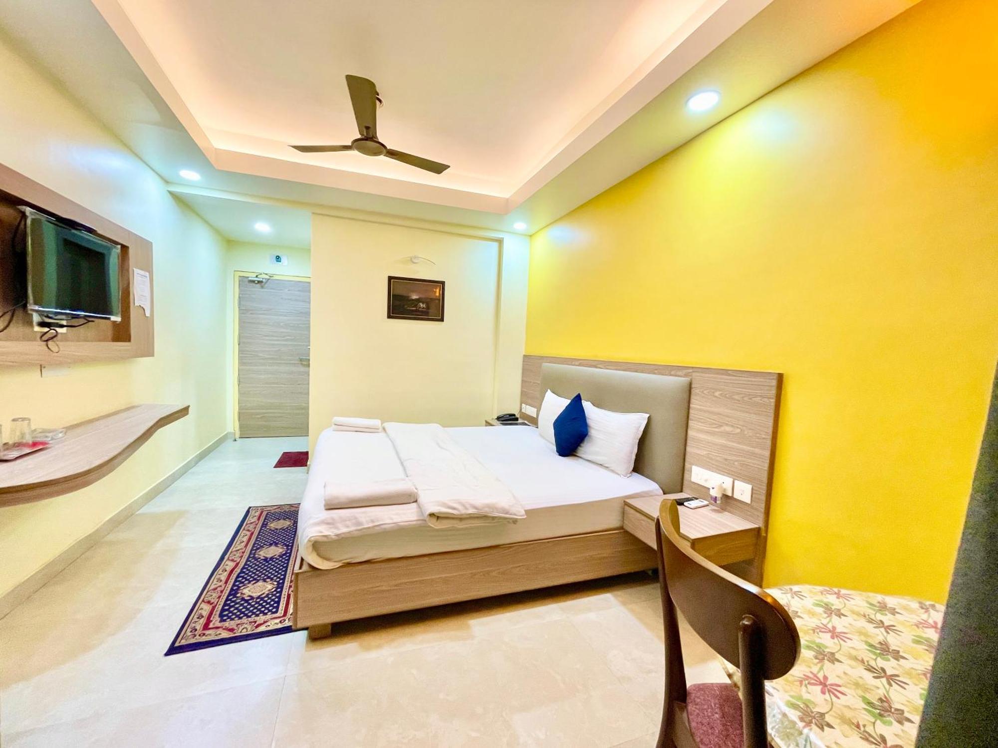 Hotel Rb International ! Puri Near-Sea-Beach-And-Temple Fully-Air-Conditioned-Hotel With-Lift-And-Card Payment Accepted-Parking-Facility, Best Hotel In Puri Exteriör bild