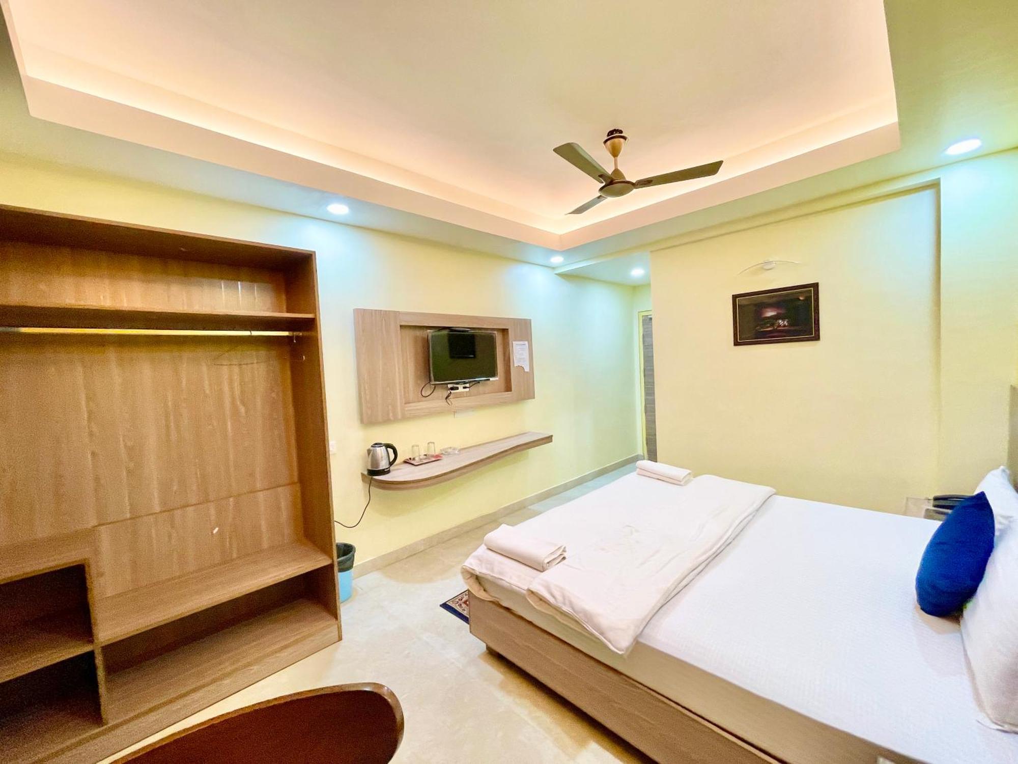 Hotel Rb International ! Puri Near-Sea-Beach-And-Temple Fully-Air-Conditioned-Hotel With-Lift-And-Card Payment Accepted-Parking-Facility, Best Hotel In Puri Exteriör bild