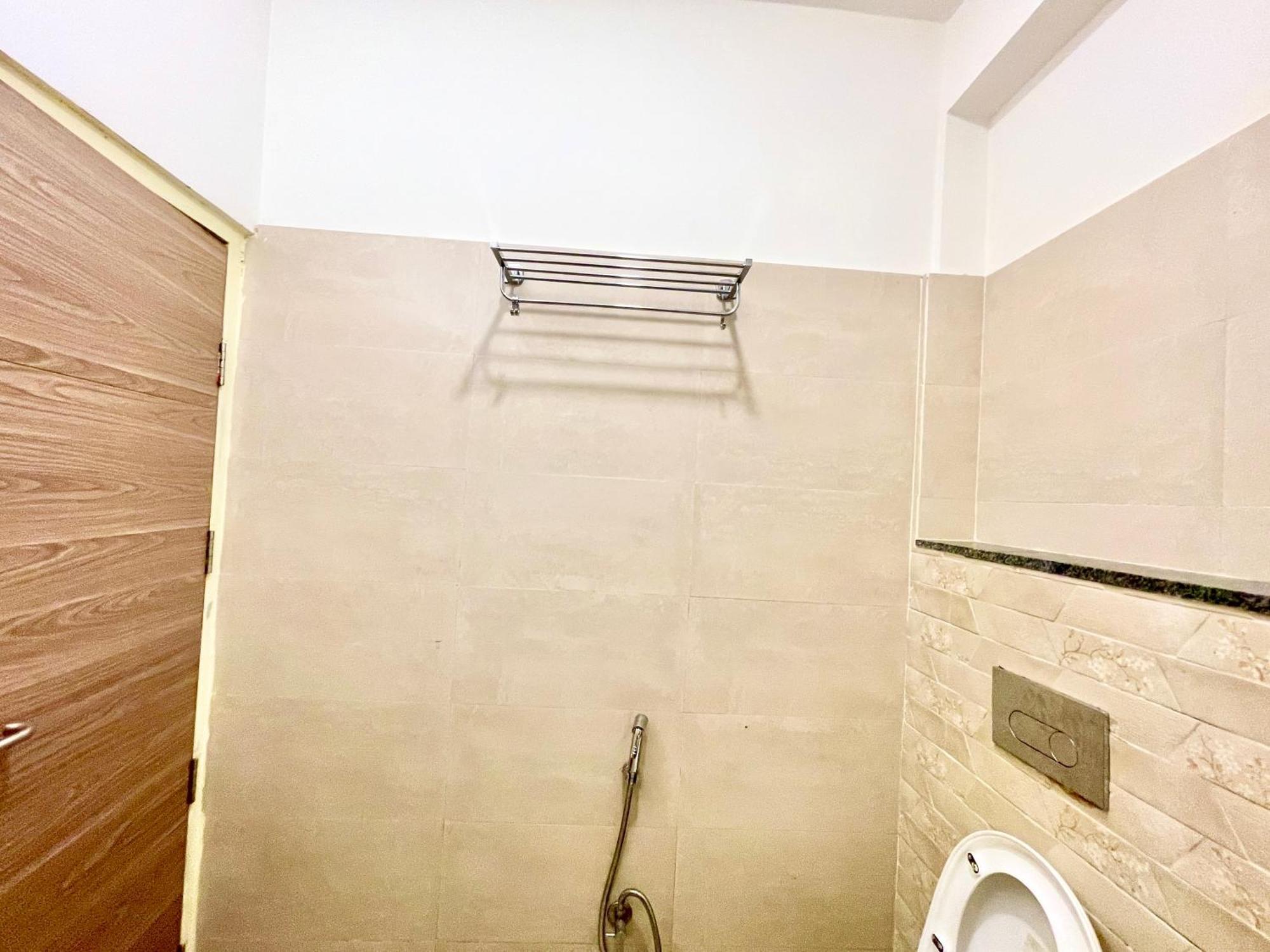 Hotel Rb International ! Puri Near-Sea-Beach-And-Temple Fully-Air-Conditioned-Hotel With-Lift-And-Card Payment Accepted-Parking-Facility, Best Hotel In Puri Exteriör bild