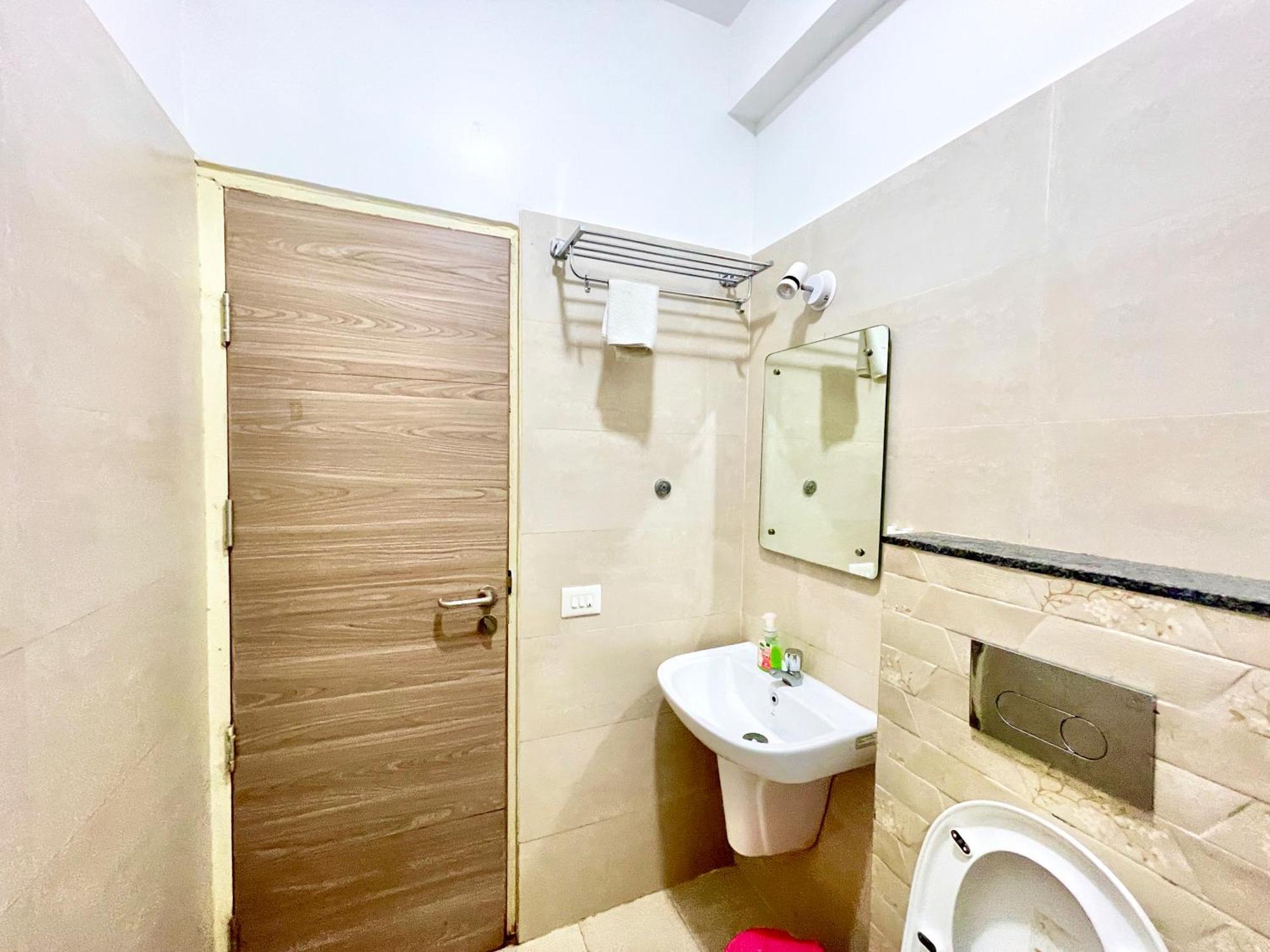 Hotel Rb International ! Puri Near-Sea-Beach-And-Temple Fully-Air-Conditioned-Hotel With-Lift-And-Card Payment Accepted-Parking-Facility, Best Hotel In Puri Exteriör bild