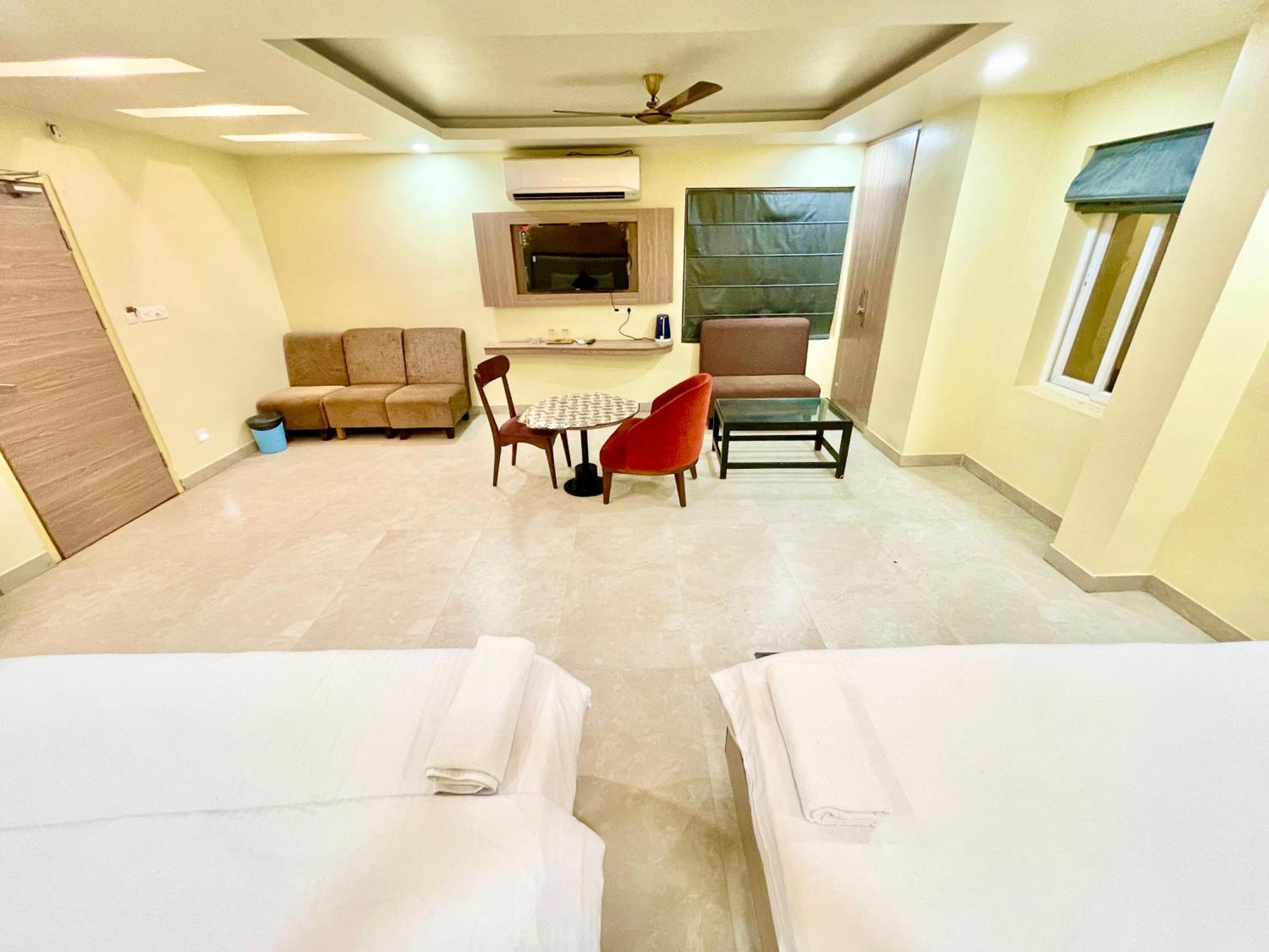 Hotel Rb International ! Puri Near-Sea-Beach-And-Temple Fully-Air-Conditioned-Hotel With-Lift-And-Card Payment Accepted-Parking-Facility, Best Hotel In Puri Exteriör bild