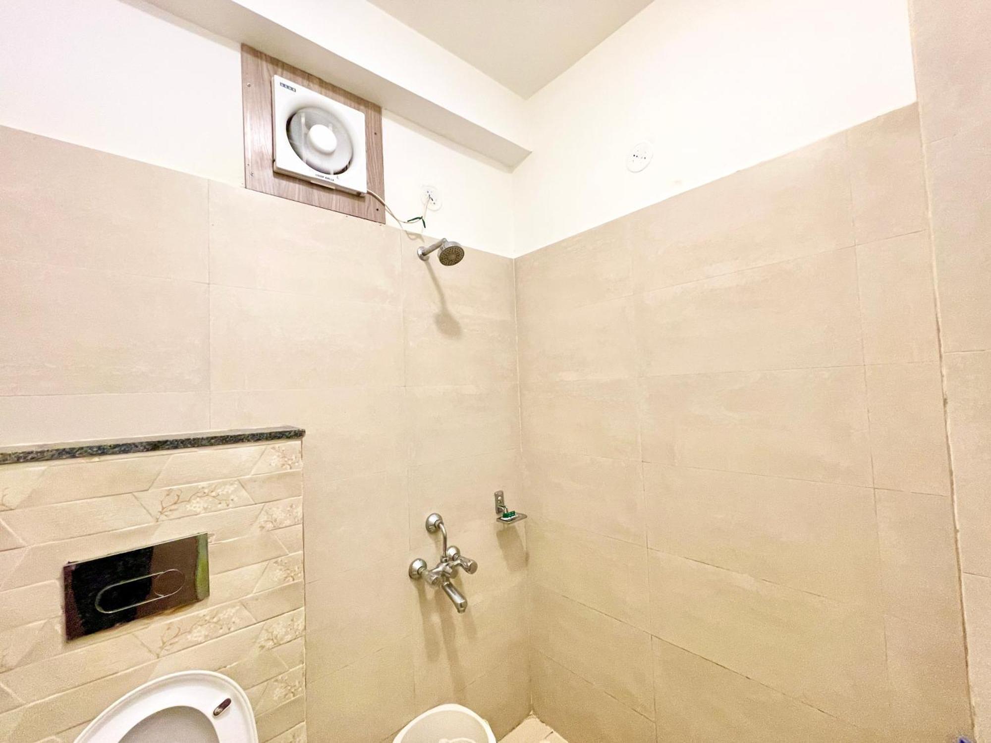 Hotel Rb International ! Puri Near-Sea-Beach-And-Temple Fully-Air-Conditioned-Hotel With-Lift-And-Card Payment Accepted-Parking-Facility, Best Hotel In Puri Exteriör bild