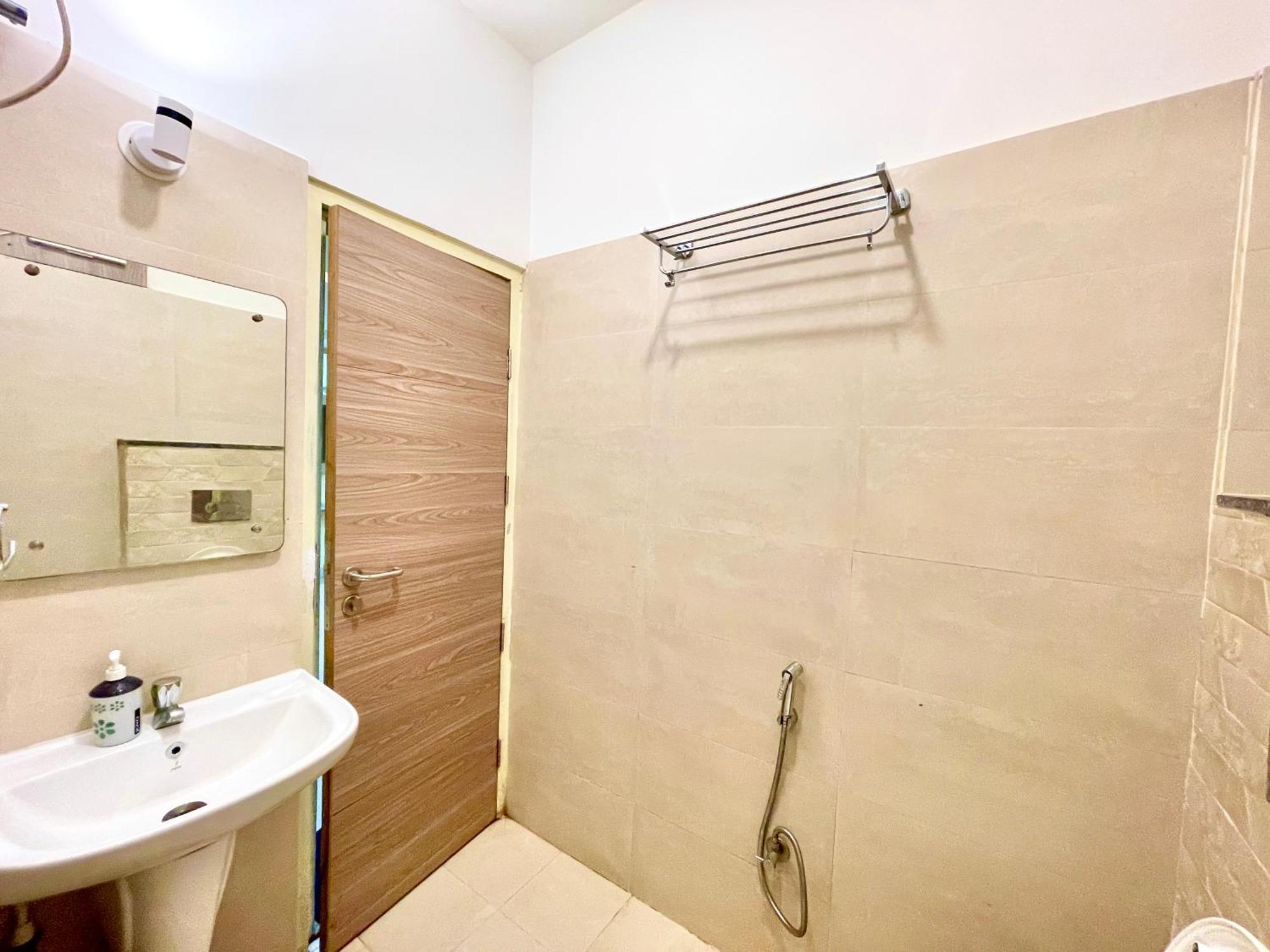 Hotel Rb International ! Puri Near-Sea-Beach-And-Temple Fully-Air-Conditioned-Hotel With-Lift-And-Card Payment Accepted-Parking-Facility, Best Hotel In Puri Exteriör bild