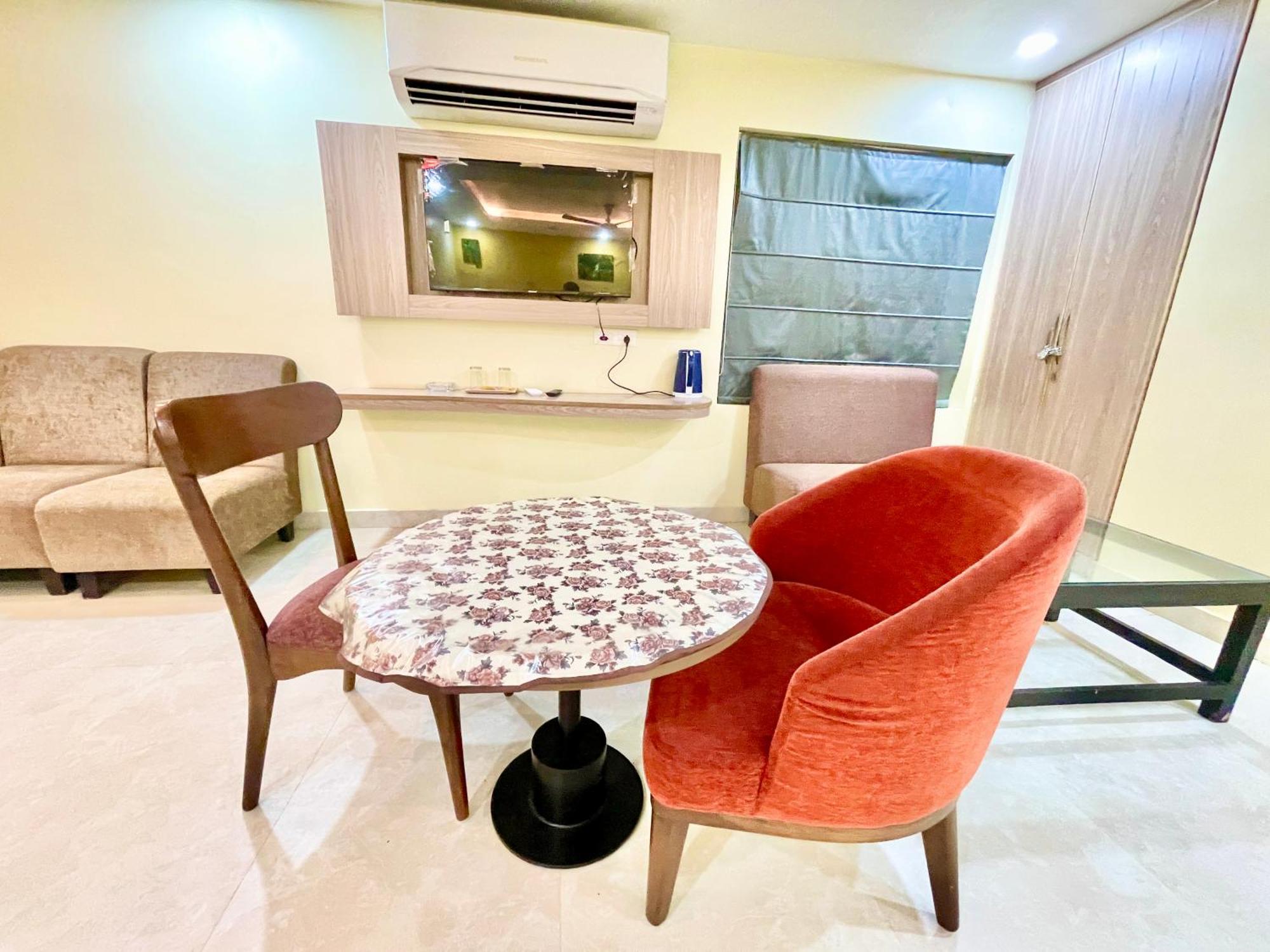 Hotel Rb International ! Puri Near-Sea-Beach-And-Temple Fully-Air-Conditioned-Hotel With-Lift-And-Card Payment Accepted-Parking-Facility, Best Hotel In Puri Exteriör bild